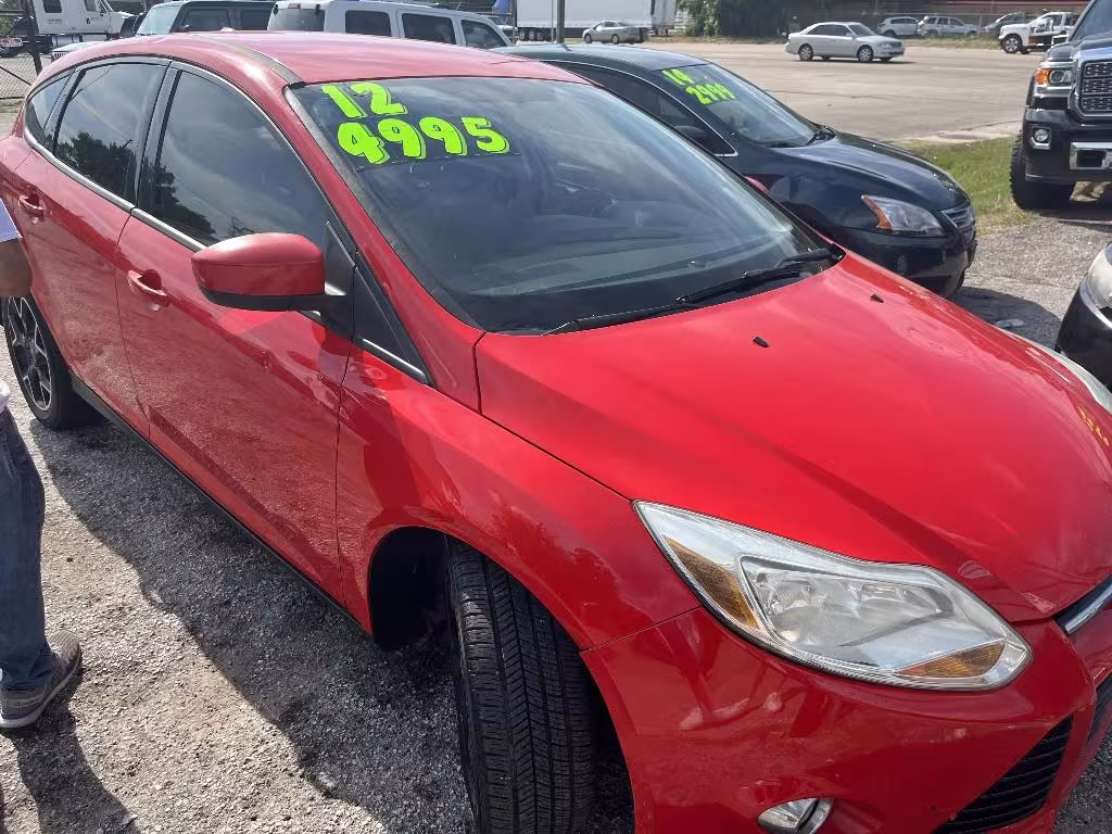 2012 Ford Focus - 1FAHP3K25CL119508 - Image #4