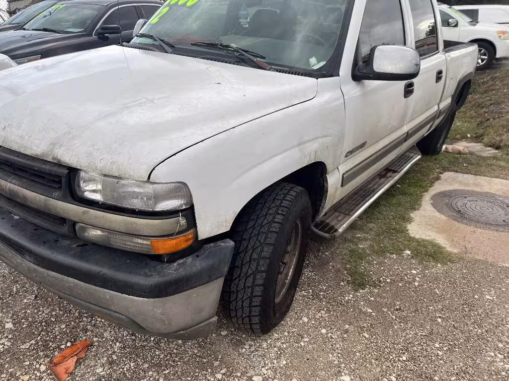 2002 Chevrolet Silverado 1500 - 1GCGK13U92F235168 - Image #7